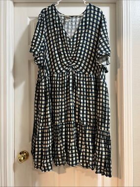Ava & Viv Navy and White Gingham V-Neck Tiered Midi Dress